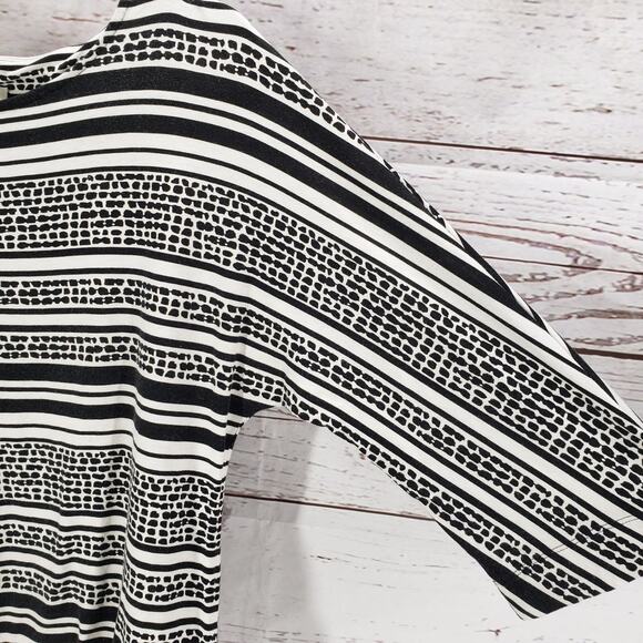 Chico's Women's Black White Knit Striped Batwing Sleeve Pullover Top Size 0 - Picture 5 of 13